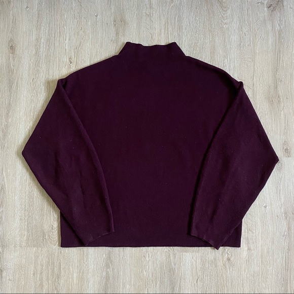 H&M Pullover Sweater - Picture 1 of 5